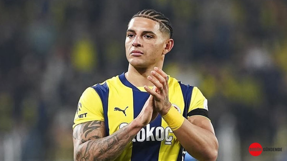 Fenerbahçe'de Şaşırtan Ayrılık! Brezilyalı Yıldızın Yeni Adresi Resmen Açıklandı: İşte O Kulüp!