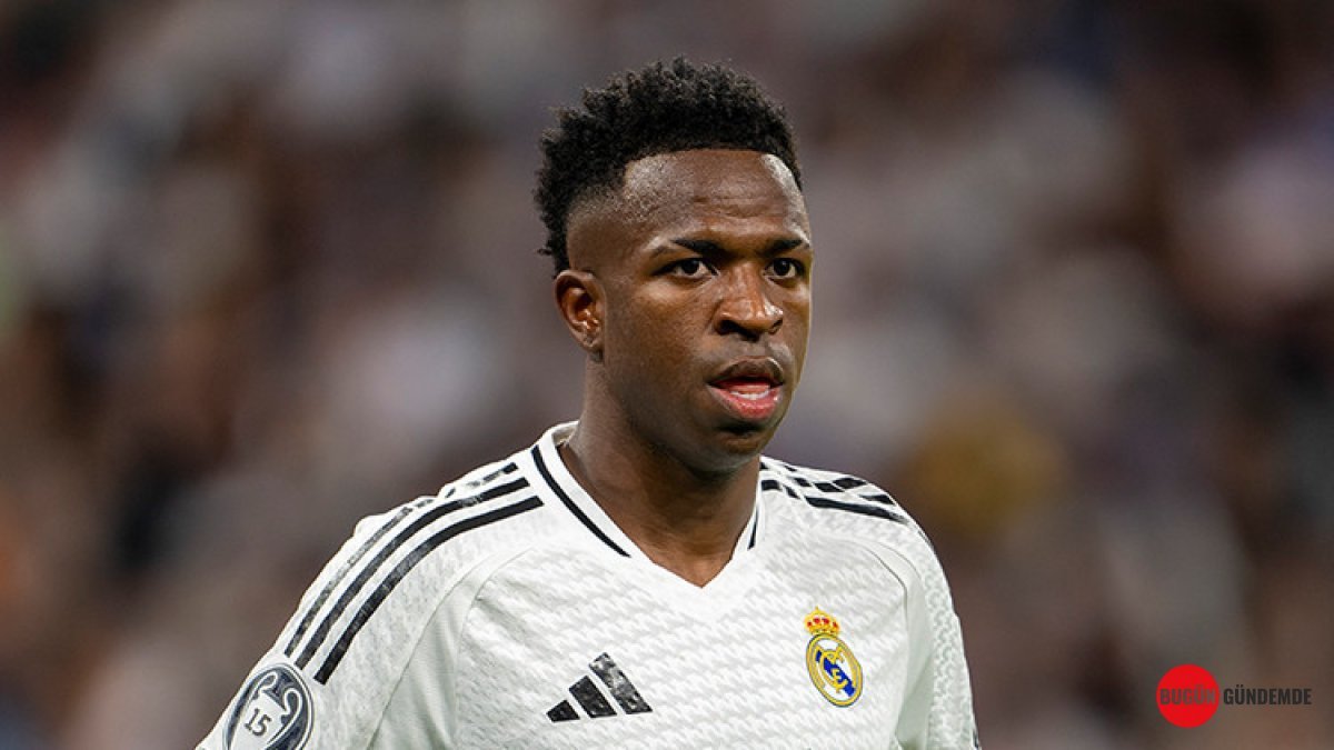 Vinicius Junior'ın Yeni Yüzü Şaşırttı! Tanınmaz Halde Görüntülendi, Taraftarlar Şokta!