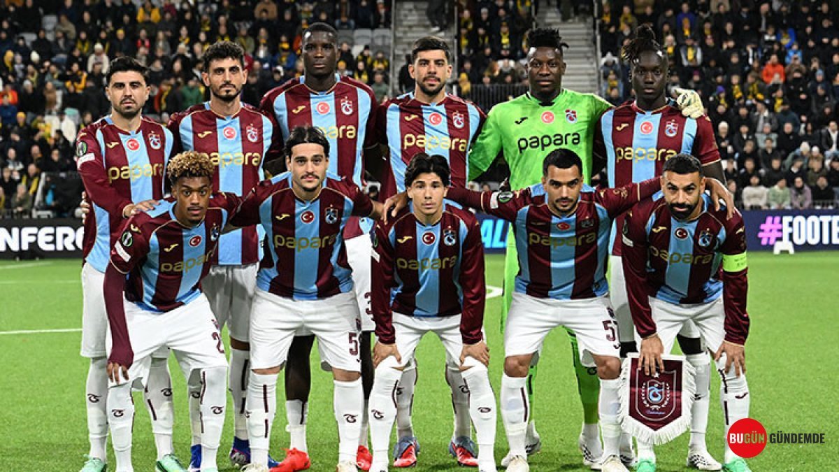 BEŞİKTAŞ DERBİSİ KABUS MU? Trabzonspor'un Yıldız Golcüsünden Ciddi Sakatlık! Sahadan Gözyaşlarıyla Ayrıldı
