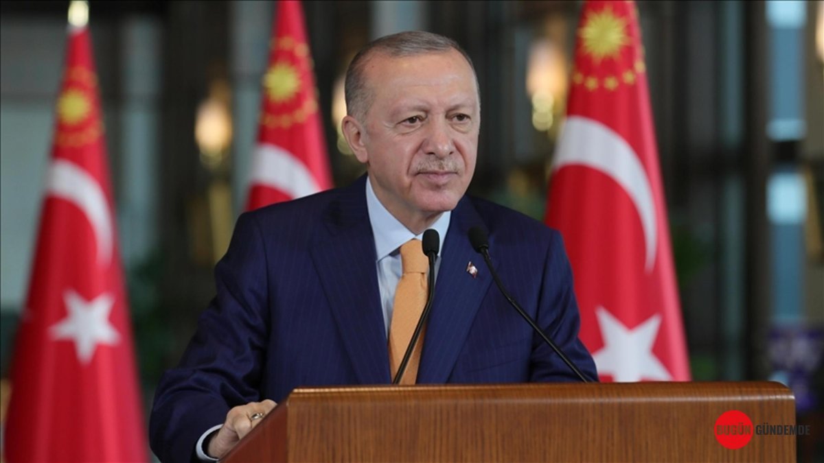 Milyonlarca Genç Sınav Yolunda: Erdoğan'dan Tarihi Mesaj! 'Gözümüzün Nuru Evlatlarımıza...' Detaylar Nefes Kesti!