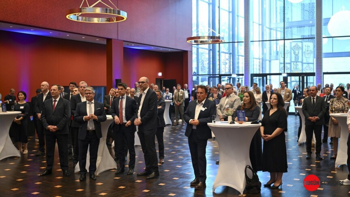 Almanya'dan Kritik Hamle: Turizm ve Havacılıkta Türkiye Modeli Berlin'e İlham Verdi!