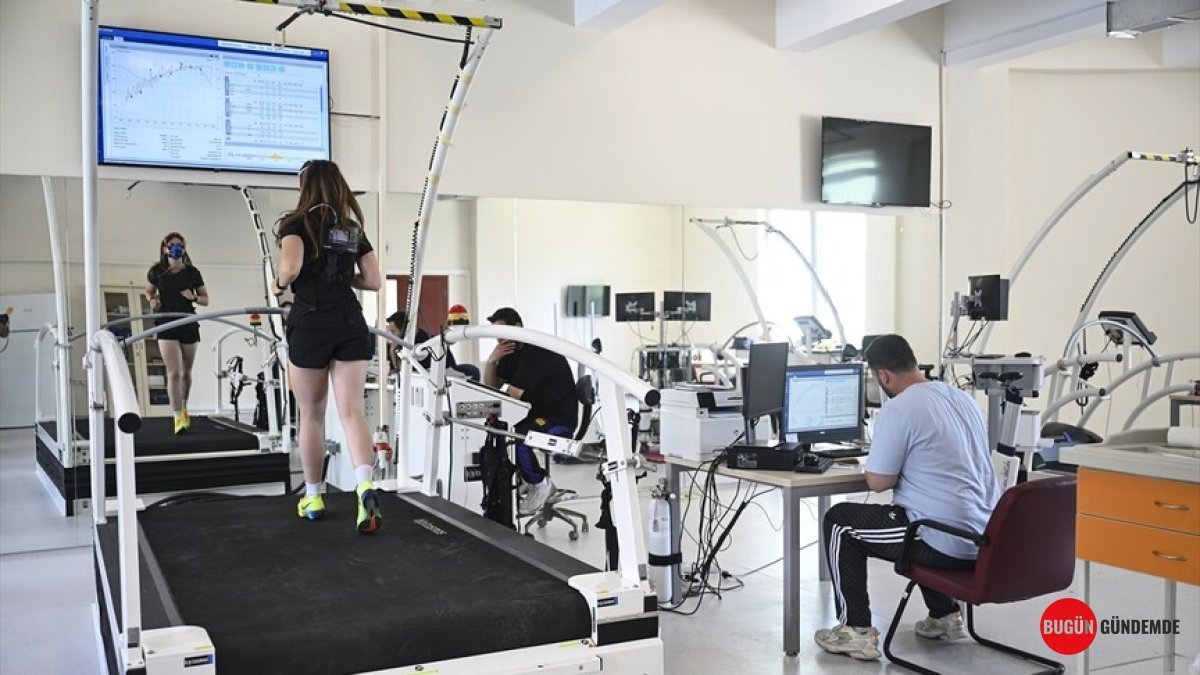 25 Bin Minik Sporcu Geleceğe Yüzüyor: Triatlon Okulu Dev Projeyle Başlıyor!