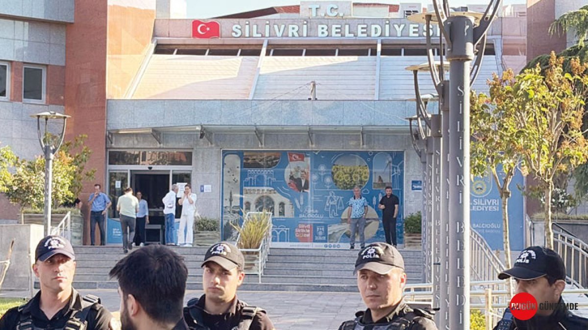 Silivri Belediyesi'nde Şok İddialar: 21 Milyon TL'lik Kamu Zararı, Rüşvet ve İmara Usulsüzlük! 17 Kişi Gözaltında!