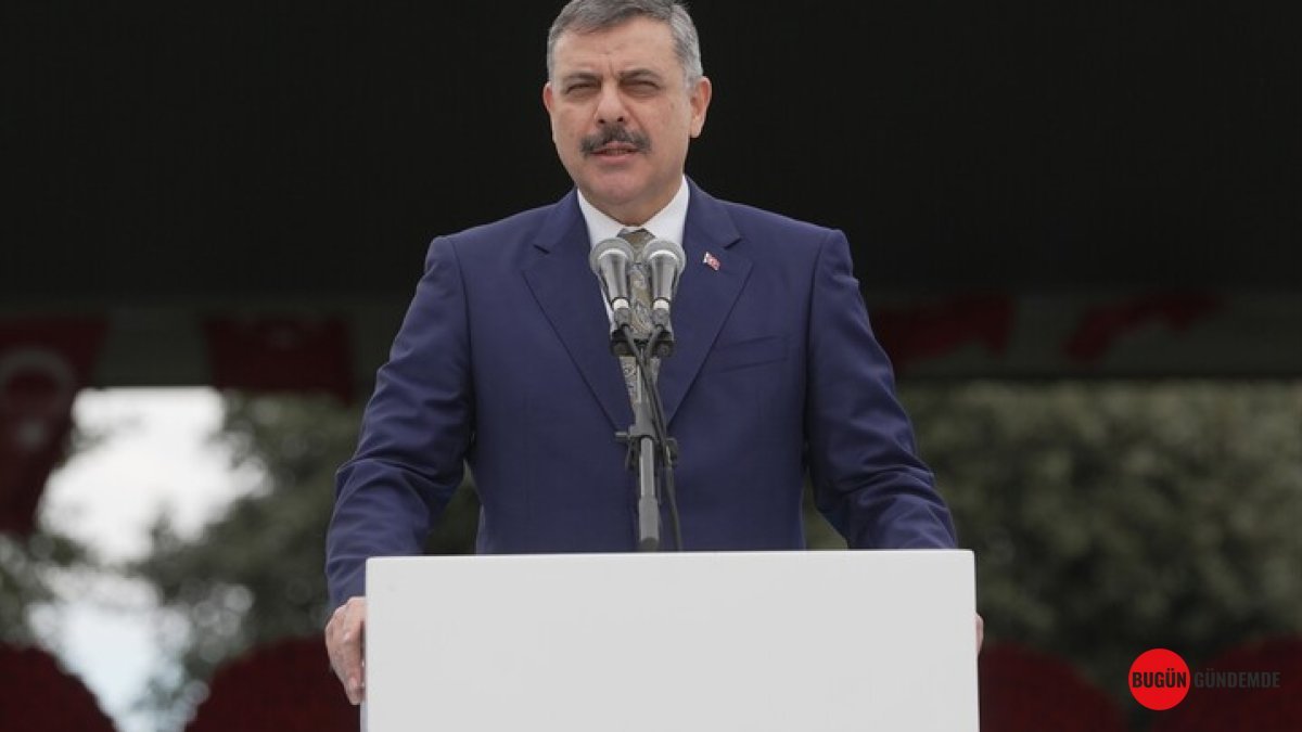 Türk Siyaset Tarihine Damga Vuran İsim: Merhum Bakan Naaşı Ebedi İstirahatine Kavuşuyor!
