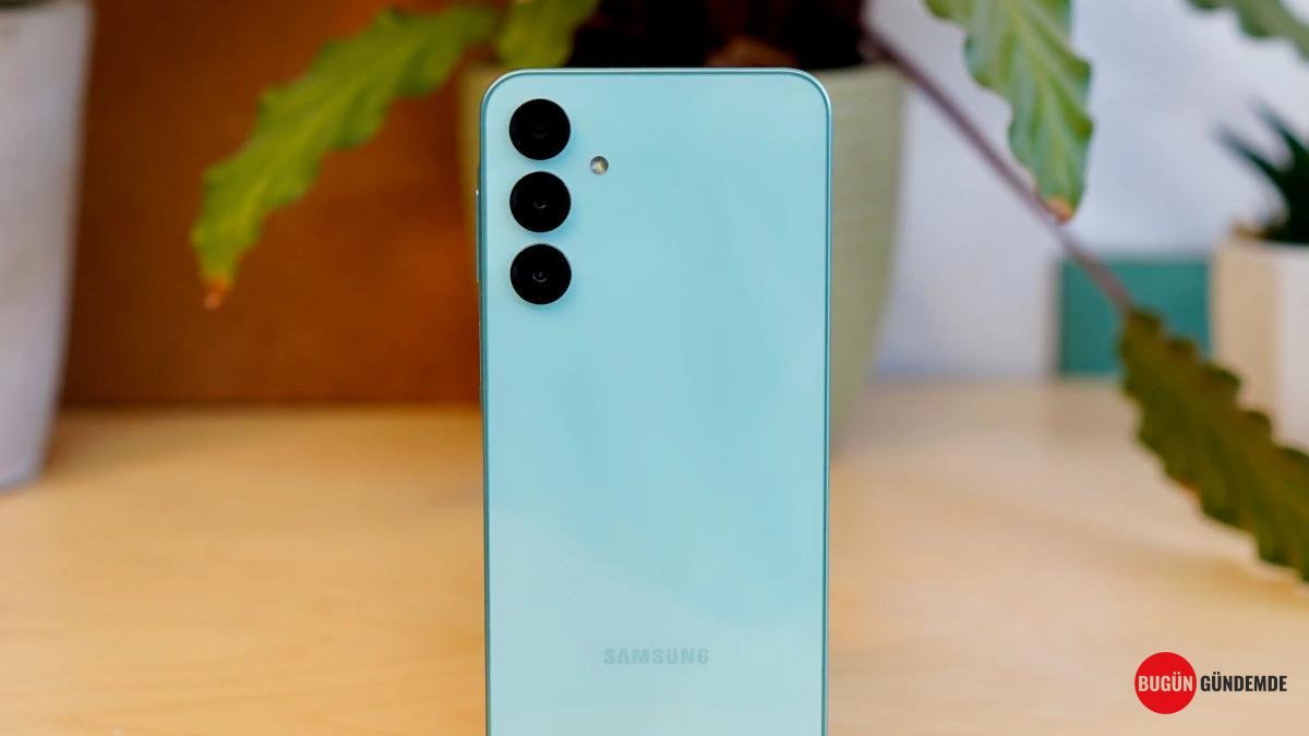 A101'de Tarih Verildi: Samsung Telefon Fiyatı Dudak Uçuklatıyor! Kampanyada Neler Var?