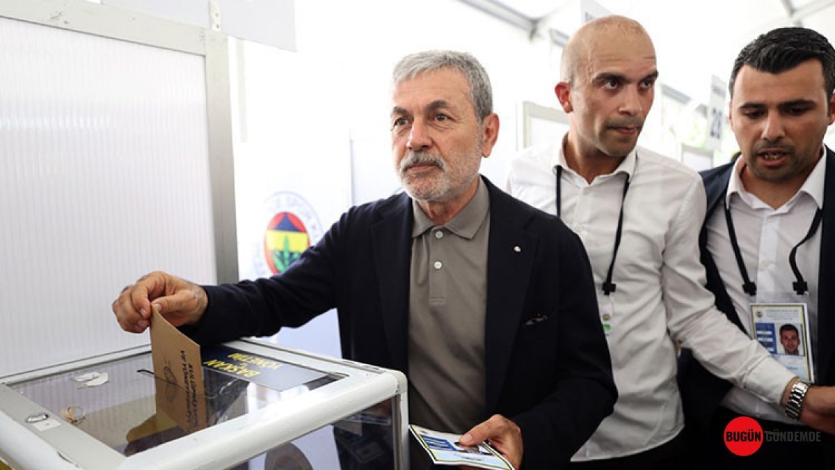 Aykut Kocaman'dan Fenerbahçe'deki Bölünmüşlüğe Sert Tepki: 'Beni Bu Tartışmalara Çekemezsiniz!'