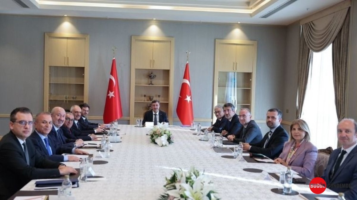 Cevdet Yılmaz Kritik Ekonomi Zirvesinde Masaya Yatırıldı: Kurul Üyeleriyle Sürpriz Buluşma!