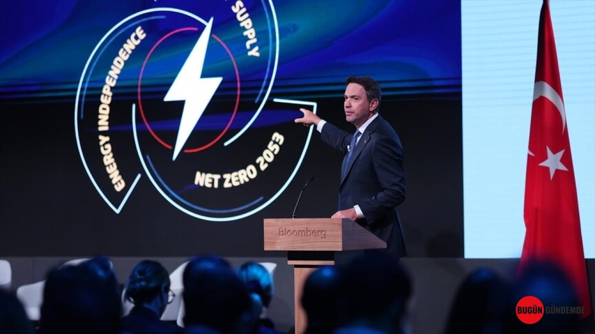 Bakan Bayraktar Londra'yı Salladı: Türkiye'nin 2035 Enerji Vizyonu Küresel Piyasaları Şaşırttı!