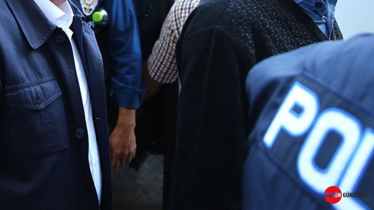 Jandarma'nın 'Mahrem Yapılanması' Çökertildi! FETÖ İmamlarıyla Kuryeler Yakalanıyor!