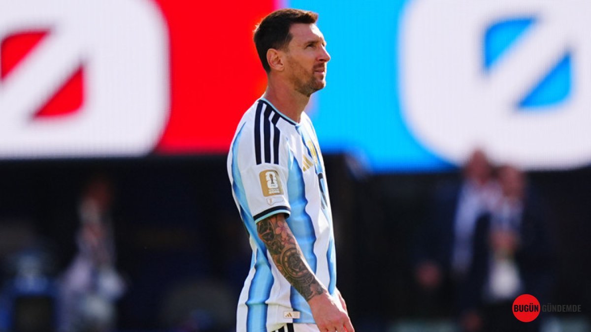 Futbol Sahnesinde Tarihi Devrim: Messi Dönemi Bitiyor, Yeni Yıldızlar Sahneye Çıkıyor!
