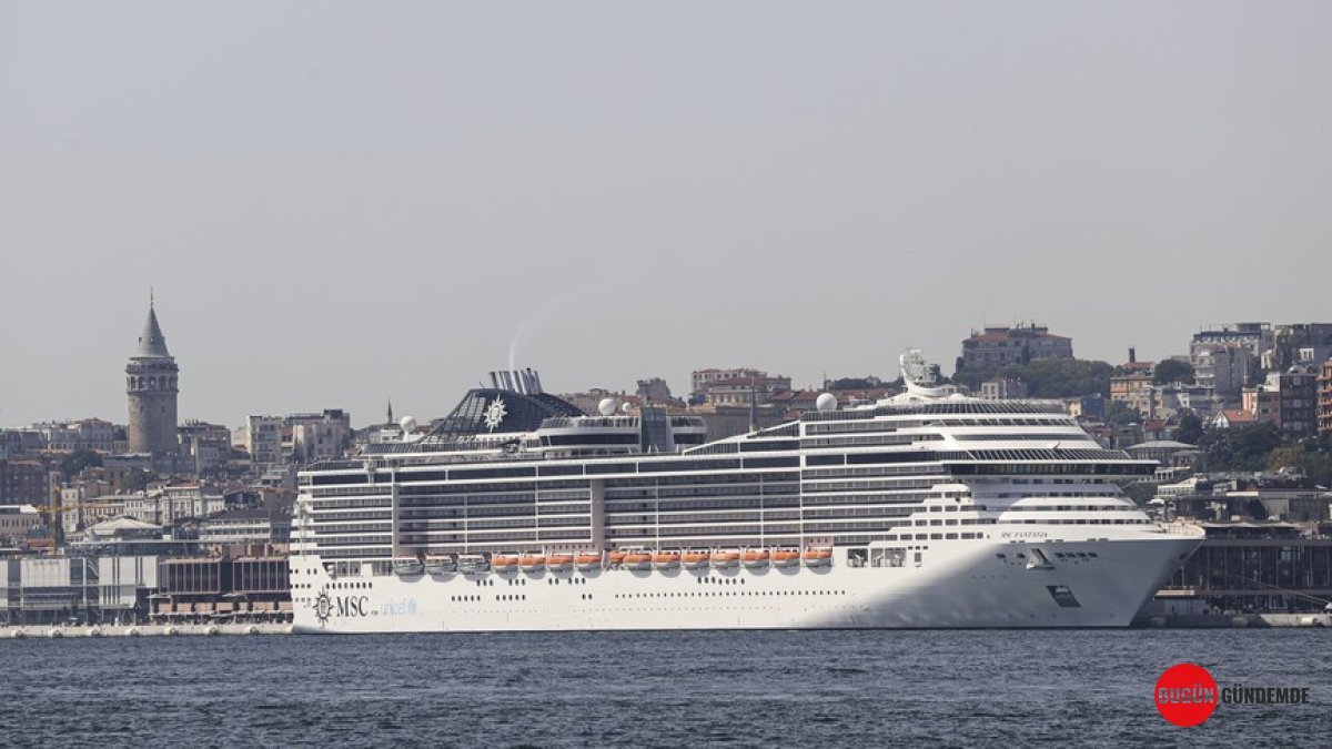 İstanbul Limanına Dev Filo Akını: Kruvaziyer Şirketleri Kapıları Zorluyor!