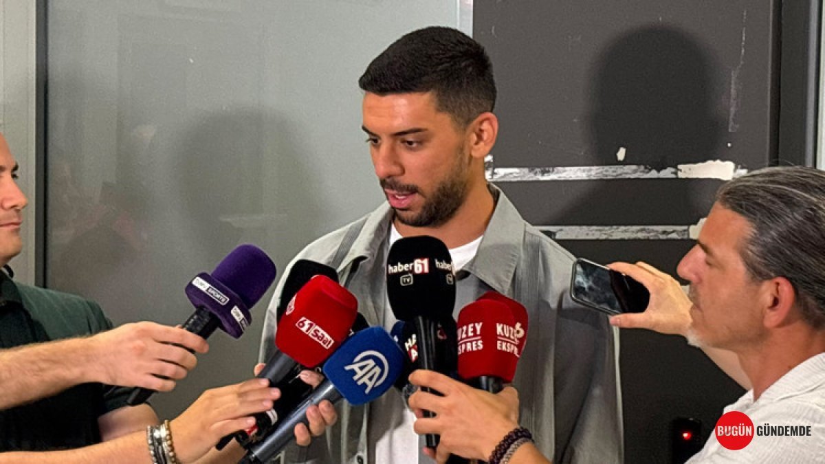 Trabzonspor'a Bomba Transfer! Cenk Özkaçar Sahaya İndi: 'Hedef Milli Takım!'
