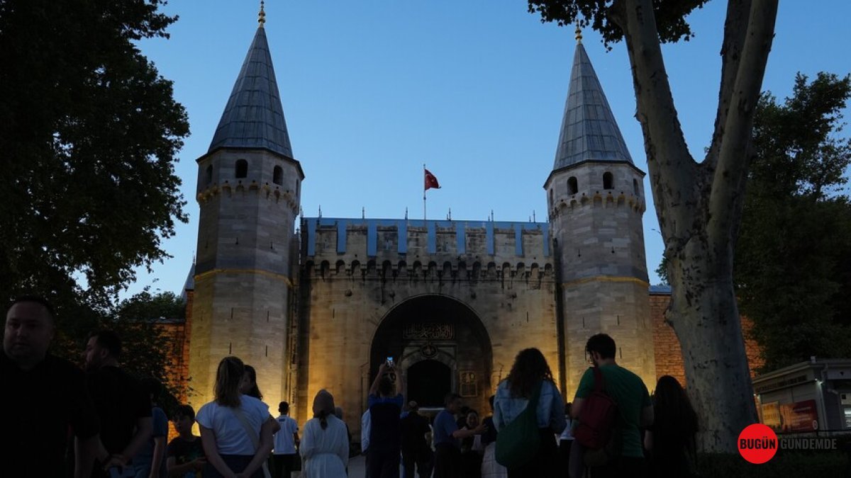 Topkapı Sarayı'nda Gece Varmış: Gizemli Kapılar Bu Kez Daha Derinlere Açılıyor!