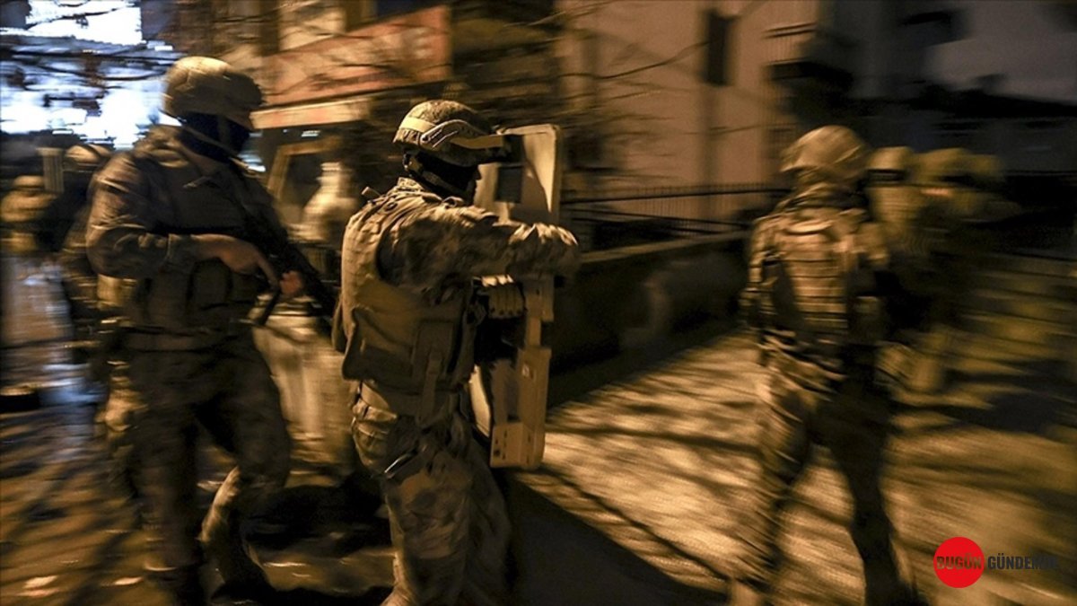 Cumhuriyet Tarihinin Rekor Operasyonu: 6 İlde Teker Teker Yıkılan Zehir Ağları! 221 Gözaltı