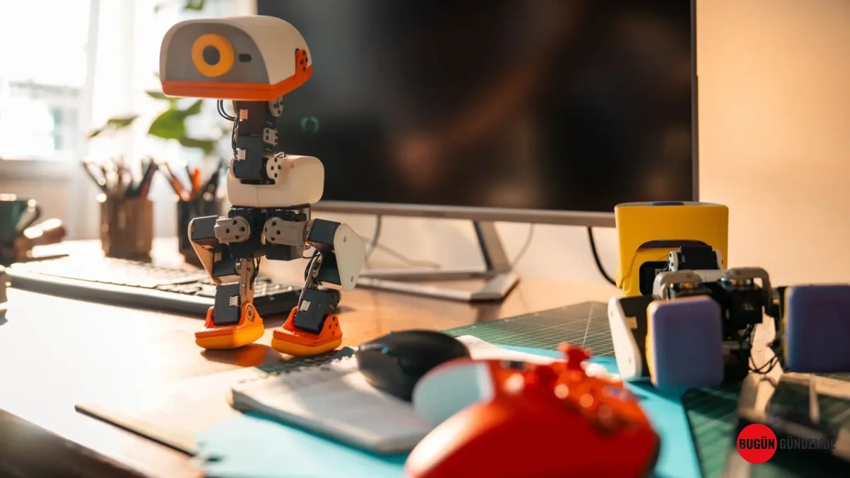 Teknoloji Devrimi Kapıda! 24 Saatte 2.6 Milyar Dolarlık Satış Yapan MicroDuck Robotu: Geleceğin Ev Arkadaşı Geliyor!