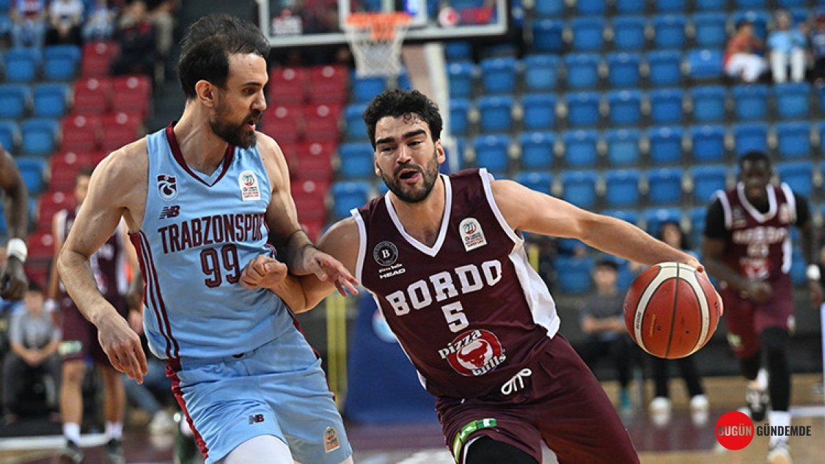 Trabzonspor, Kendi Sahasında Nefes Kesen Maçla Bordo-Mavili Rakibini Devirdi! Son Periyotta Nefesler Tutuldu!