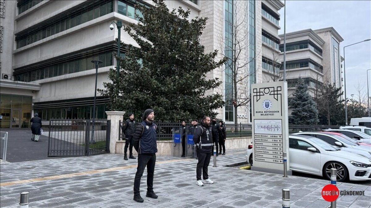 Bozbey'in Görevinden Uzaklaştırıldığı Davada Akılalmaz Detay: Rüşvet Pasta Kutusunda mı Teslim Edildi?