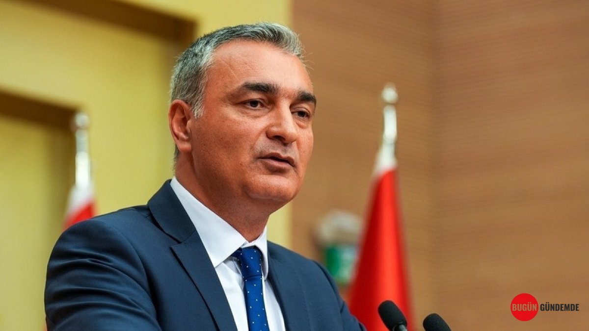 CHP'de 'Paralel Yapı' İddiası! Sözcü Müslim Sarı'dan ŞOK İTİRAFLAR: 'İki Başlılık Oluştu'