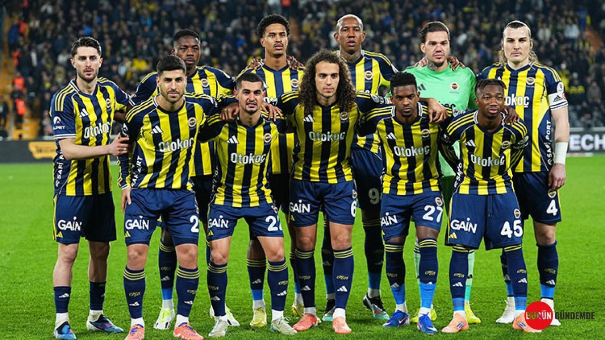 Fenerbahçe'de Sular Durulmuyor! Tecrübeli Kaleci Veda Sinyali Verdi, Yerine Yıldız İsim Geliyor İddiası!