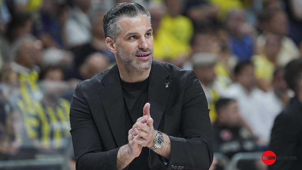 Beşiktaş'a Dev Cezalar Geldi! Fenerbahçe Maçındaki Olaylar Kabak Tadı Verdi: Salon ve Taraftardan Ağır Faturalar!