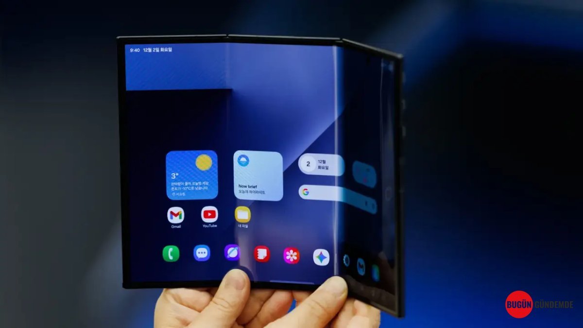 Samsung'dan Katlanabilir Telefonlara Devrimsel Dönüş: Ekran Altı Kamera Sırrı Ortaya Çıktı!