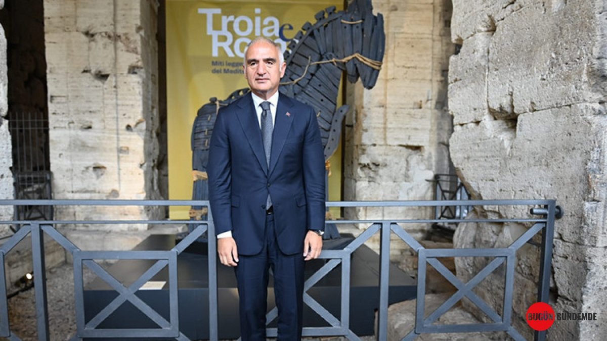 Roma'nın Kalbinde Troya Destanı Canlandı: 221 Eser, Kolezyum'da Dünya Sahnesinde!