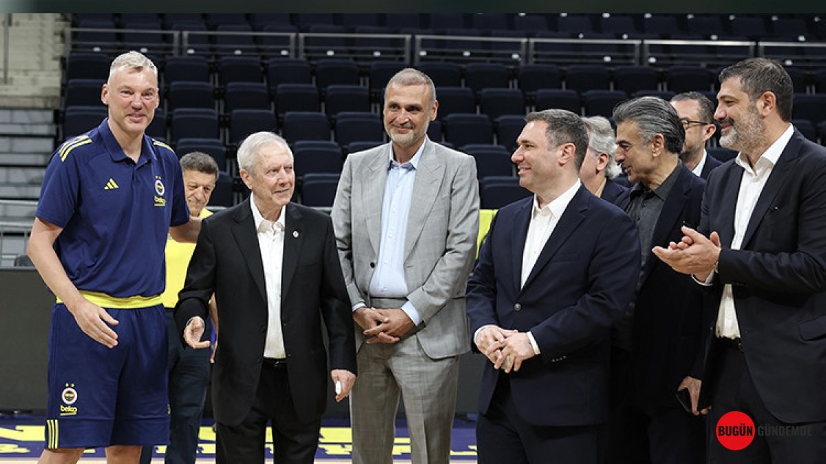 Aziz Yıldırım Sahada! Fenerbahçe Beko'ya Kritik Ziyaret: Sürpriz Destek ve Şampiyonluk Mesajı