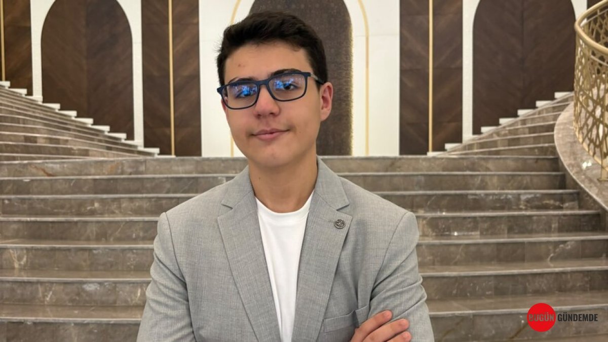 16 Yaşındaki Satranç Dahisi Yağız Kaan Erdoğmuş Tarih Yazdı! Türkiye'nin Gururu Listelerde Zirveye Yaklaştı!