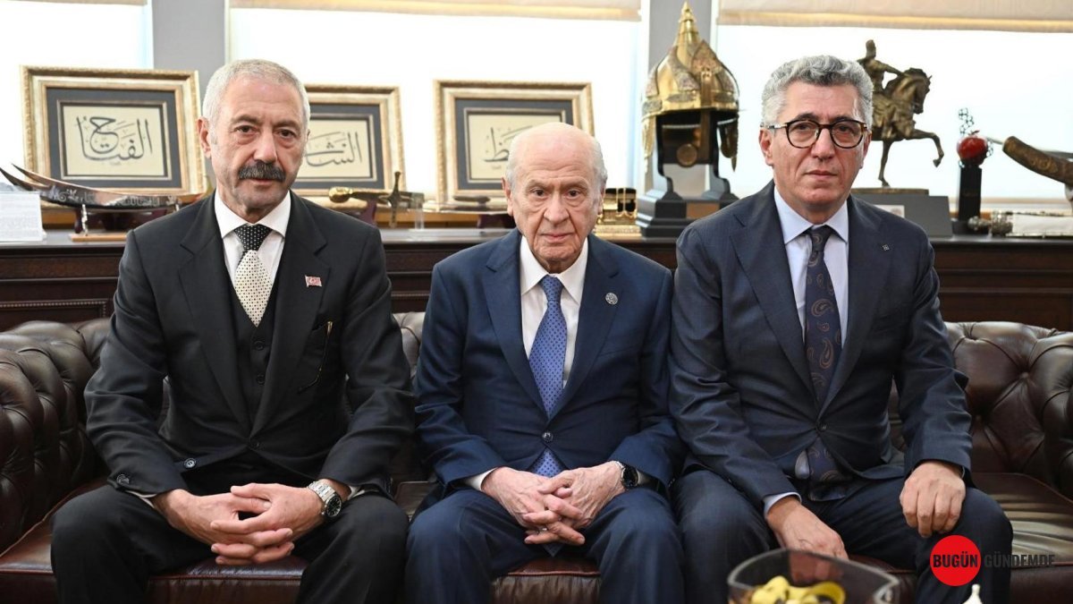 Devlet Bahçeli'den Yıllardır Süren Husumete Nokta Koyan Adım: Sarallar ve Şahinler Aileleri Genel Merkezde Buluştu!