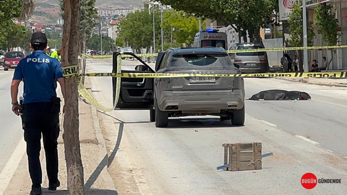 Yolun Karşısına Geçerken Hayatının Baharında Bir Genç Kız Vefat Etti: Acı Kaza Detayları Ortaya Çıktı!