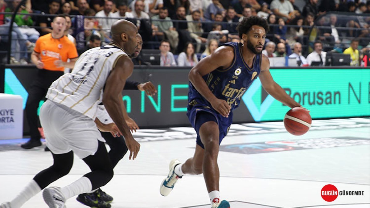 Fenerbahçe Tarfin Farkı Açtı: Çayırova Maçında 100 Sayılık Şovla Galibiyet!