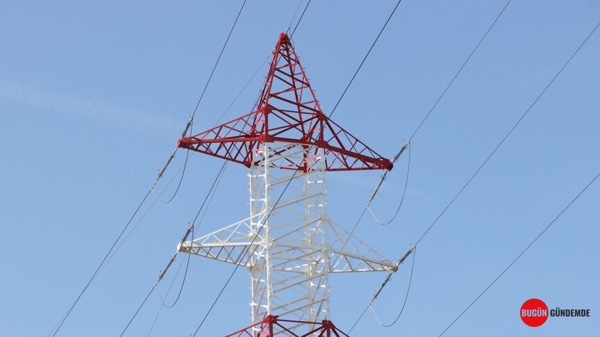 Türkiye'nin Enerji Santralleri Vites Artırdı: Nisan Ayı Üretim Rakamları Nefes Kesti!