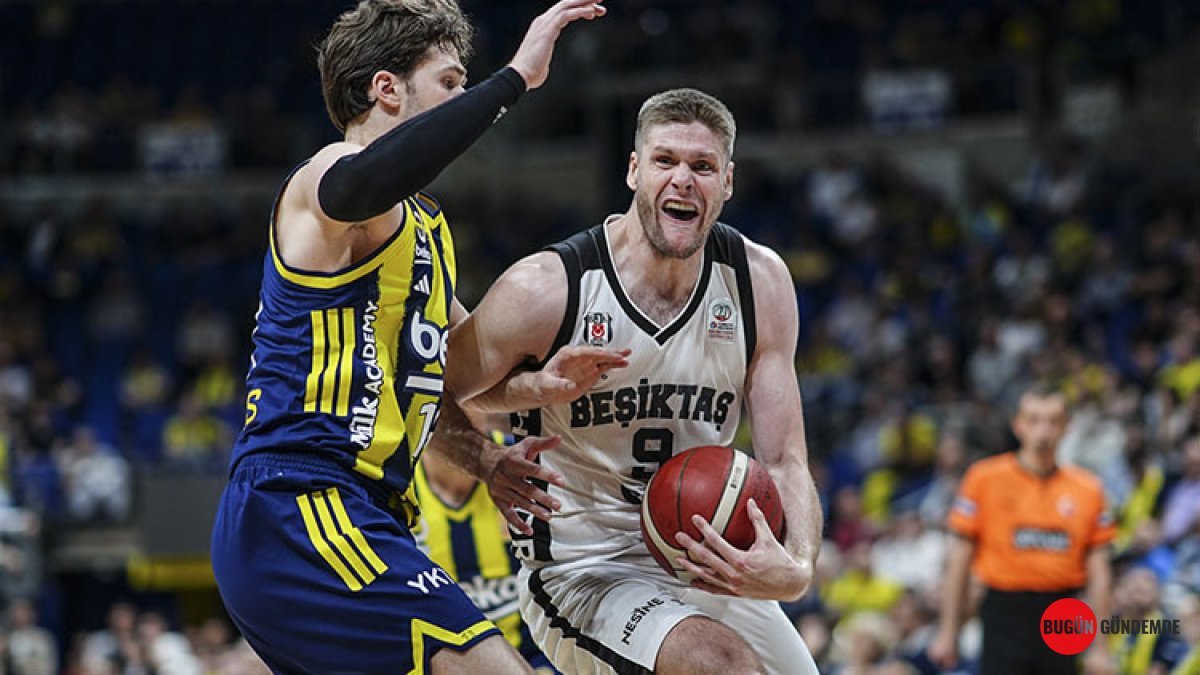 Potada Tarihi Hesaplaşma: Fenerbahçe Mi, Beşiktaş Mı Şampiyonluk Tacını Takacak?