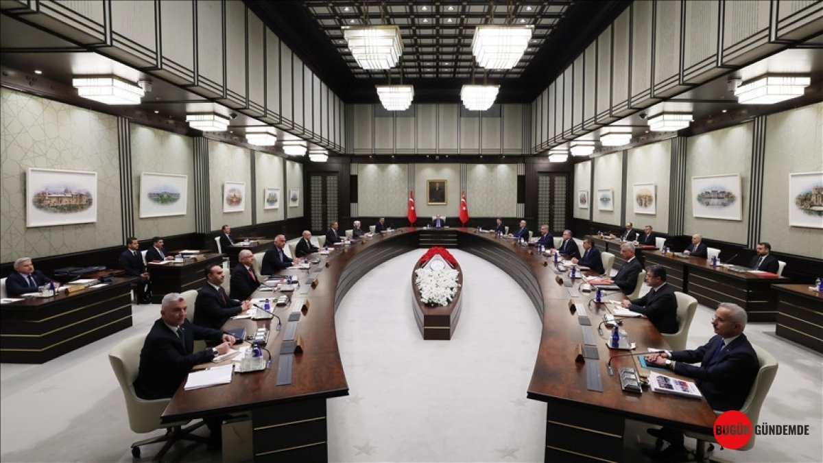 Cumhurbaşkanlığı Kabinesi Yarın Toplanıyor: Türkiye'nin Kaderini Belirleyecek Gündem Maddeleri Açıklandı!