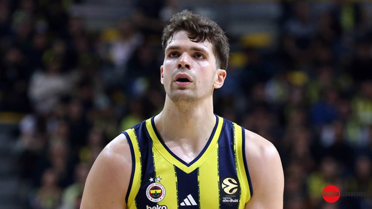 Tarık Biberovic Veda Etti: Fenerbahçe'den Ayrılık Sinyali Verdi! 'Hayal Bile Edemezdim' Dedi