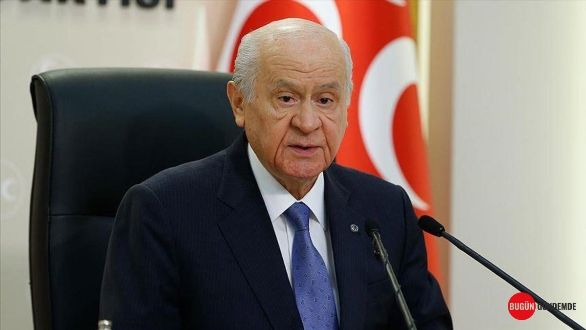 Devlet Bahçeli'den Çarpıcı Uyarı: Dilimizin Zayıflaması Sadece Sözcük Kaybı Değil, Milli Kimliğin Tehlikede Olduğu Anlamına Geliyor!