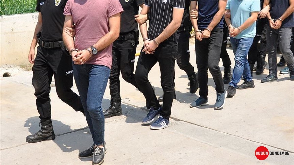 İzmir'de Dev FETÖ Ağında Yeni Kırılma: 78 Şüpheli Hakkında Gözaltı Kararı!