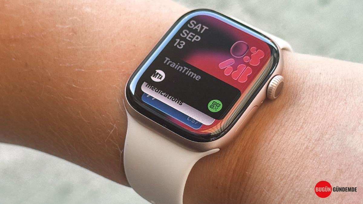 Pazar Lideri Değişiyor mu? Apple Tahtını Sallayacak Dev Marka Sahneye Çıktı! İşte En Çok Satan Akıllı Saatlerin Sıralaması...